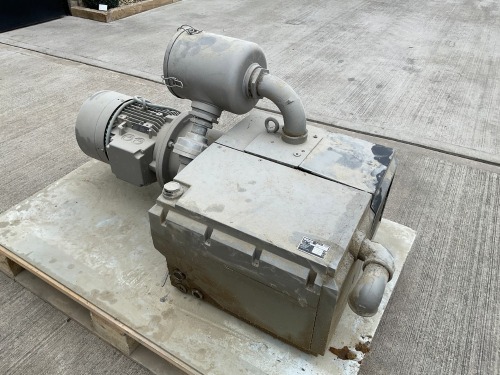 BECKER 3 PHASE PUMP