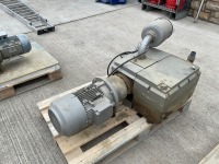 BECKER 3 PHASE PUMP - 4