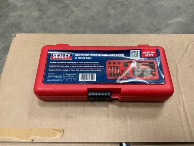 UNUSED SEALEY MOTORCYCLE CHAIN BREAKER & RIVETER