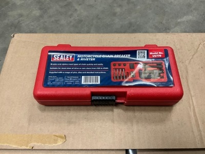 UNUSED SEALEY MOTORCYCLE CHAIN BREAKER & RIVETER