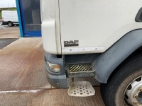 DAF LF55.220 4x2 18 TON TARMAC HOTBOX LORRY - 4