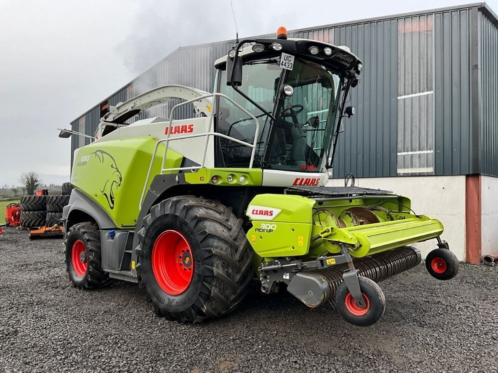 CLAAS JAGUAR 880 SELF PROPELLED HARVESTER
