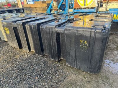 APPROX. 1000 GALLON PLASTIC WASTE WATER TANK (BLACK)