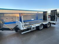 APPROX. 18.8ft x 8ft CHEIFTAIN 18 TON LOW LOADER ON AIR - 7