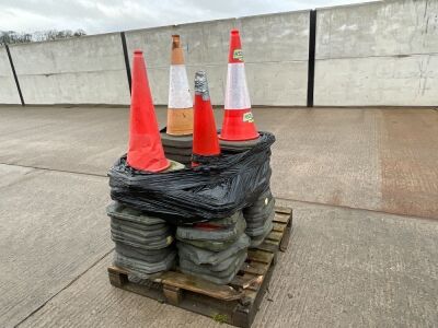 PALLET TO INC. APPROX. 50No. ROAD CONES