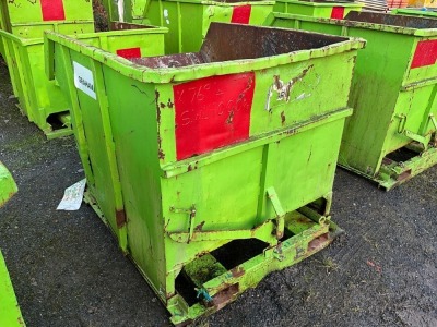 LARGE FORKLIFT TIPPING SKIP (K7694)