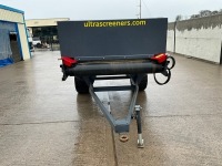 UNUSED ULTRA SPREADER UB55 SINGLE AXLE TRACTOR DRIVEN TOP DRESSER SPREADER - 2