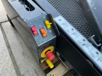 THE BRAUN CORPORATION 363KG WHEELCHAIR LIFT TO SUIT VEHICLE - 6