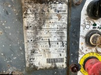 SKYJACK SJIII-3219 19FT BATTERY OPERATED SCISSOR LIFT (AC239) - 14