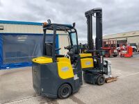 AISLE MASTER 20SE 2 TON NARROW ACCESS ARTICULATED ELECTRIC FORKLIFT - 5