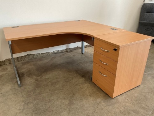 1600mm RIGHT HAND CORNER DESK & 3 DRAWER PEDESTAL