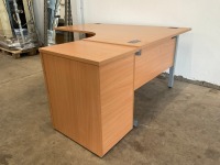 1600mm RIGHT HAND CORNER DESK & 3 DRAWER PEDESTAL - 4
