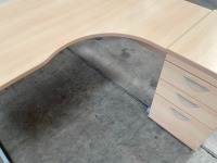 1600mm RIGHT HAND CORNER DESK & 3 DRAWER PEDESTAL - 5