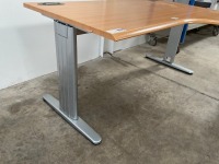 1600mm RIGHT HAND CORNER DESK & 3 DRAWER PEDESTAL - 9
