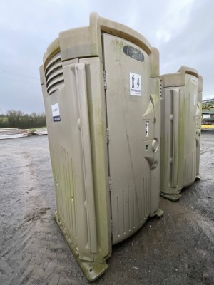 HIGH TECH II CHEMICAL PORTABLE TOILET