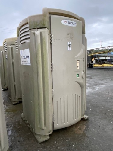 HIGH TECH II CHEMICAL PORTABLE TOILET