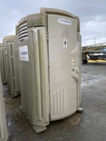 HIGH TECH II CHEMICAL PORTABLE TOILET