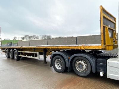 GENERAL TRAILERS APPROX. 45ft TRI AXLE&nbsp; FLAT TRAILER ON AIR