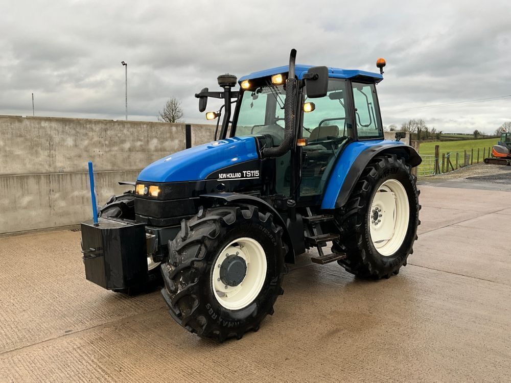 NEW HOLLAND TS115 4WD TRACTOR