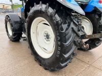 NEW HOLLAND TS115 4WD TRACTOR - 18