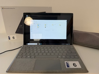 MICROSOFT SURFACE PRO MODEL 1796 i5 & MICROSOFT SURFACE PRO KEYBOARD