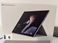 MICROSOFT SURFACE PRO MODEL 1796 i5 & MICROSOFT SURFACE PRO KEYBOARD - 5
