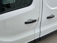 RENAULT TRAFIC SL28 BUSINESS+ SWB 2.0 BLUE DCI 130PS - 9