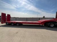 ARB 45ft TRI AXLE LOW LOADER ON AIR - 21