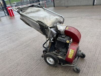 TORO PETROL OPERATED GARDEN VACUUM / LEAF COLLECTOR