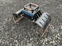 UNUSED MC CLEARY HYDRAULIC GRAB TO SUIT 5-8 TON EXCAVATOR - 7