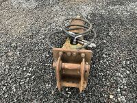 MONTABERT HYDRAULIC ROCK HAMMER TO SUIT 5-8 TON EXCAVATOR - 4