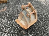 STRICKLAND APPROX. 16" TOOTHLESS DIGGING BUCKET TO SUIT 4-8 TON EXCAVATOR - 5