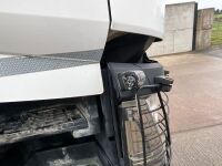 RENAULT 460 COMFORT 8x4 AUTOMATIC CONCRETE TRUCK - 4