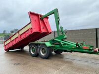 TRACTOR DRAWN ROLL ON / ROLL OFF HOOK LOADER TRAILER & SKIP - 19