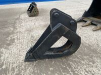 UNUSED TREVOR COLLINS TAPERED DRAINAGE BUCKET TO SUIT 3 TON MACHINE&nbsp; - 4