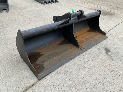 APPROX. 6ft UNUSED TREVOR COLLINS SHUGH BUCKET TO SUIT 13 TON MACHINE
