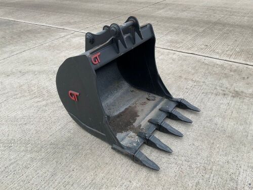 APPROX . 3ft UNUSED GROUNDTEC DIGGING BUCKET TO SUIT 8 TON MACHINE