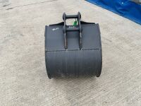 APPROX. 2ft UNUSED GROUNDTEC TOOTHED DIGGING BUCKET TO SUIT 3 TON MACHINE - 6