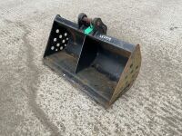 APPROX. 2ft UNUSED JCB SHUGH BUCKET TO SUIT 3 TON MACHINE - 3