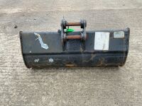 APPROX. 2ft UNUSED JCB SHUGH BUCKET TO SUIT 3 TON MACHINE - 6
