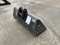 APPROX. 2ft UNUSED JCB SHUGH BUCKET TO SUIT 3 TON MACHINE - 7