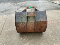 APPROX. 3ft TOOTHED DIGGING BUCKET TO SUIT 8 TON MACHINE&nbsp; - 6