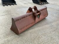 APPROX. 5ft SHUGH BUCKET TO SUIT 6 TON MACHINE - 5