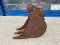 APPROX. 2ft TOOTHED DIGGING BUCKET TO SUIT 13 TON MACHINE - 4