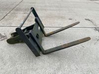UNUSED TREVOR COLLINS ADJUSTABLE PALLET FORKS TO SUIT 13-20 TON MACHINE - 8
