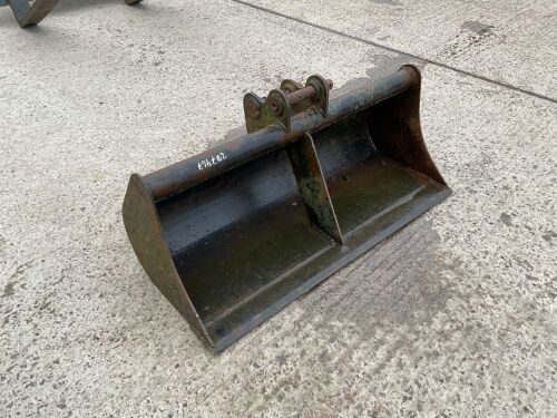 APPROX. 2.6ft UNUSED SHUGH BUCKET TO SUIT 1 TON MICRO DIGGER&nbsp;