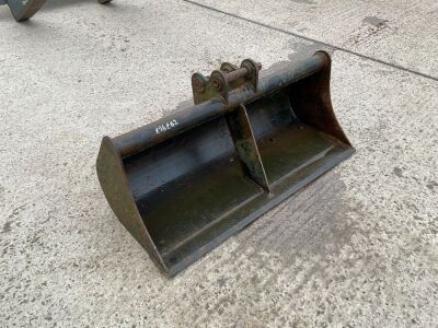 APPROX. 2.6ft UNUSED SHUGH BUCKET TO SUIT 1 TON MICRO DIGGER&nbsp;