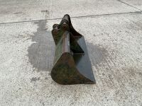 APPROX. 2.6ft UNUSED SHUGH BUCKET TO SUIT 1 TON MICRO DIGGER&nbsp; - 8