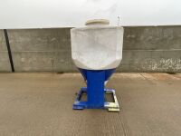 MEAL / GRAIN BIN - 8