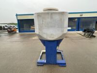 MEAL / GRAIN BIN - 4